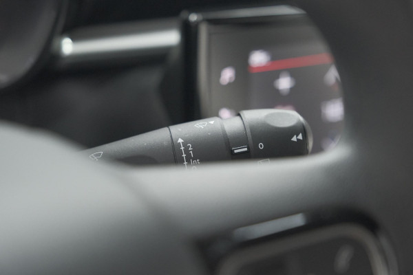 Citroën C3 PureTech 110 EAT6 Max | Apple Carplay | Parkeersensoren | Climate Control | 16 Inch Lichtmetalen Velgen