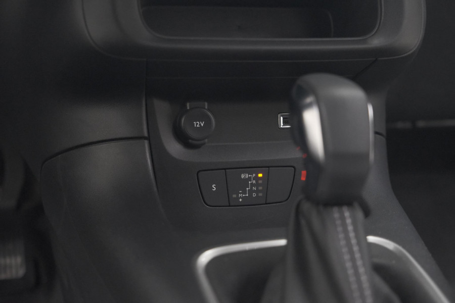 Citroën C3 PureTech 110 EAT6 Max | Apple Carplay | Parkeersensoren | Climate Control | 16 Inch Lichtmetalen Velgen