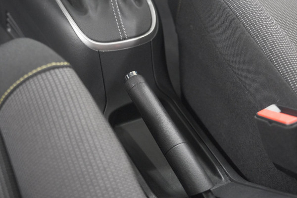 Citroën C3 PureTech 110 EAT6 Max | Apple Carplay | Parkeersensoren | Climate Control | 16 Inch Lichtmetalen Velgen