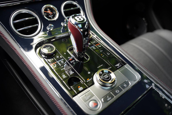 Bentley Continental GT 4.0 V8 Hybrid Speed Naim Panoramadak