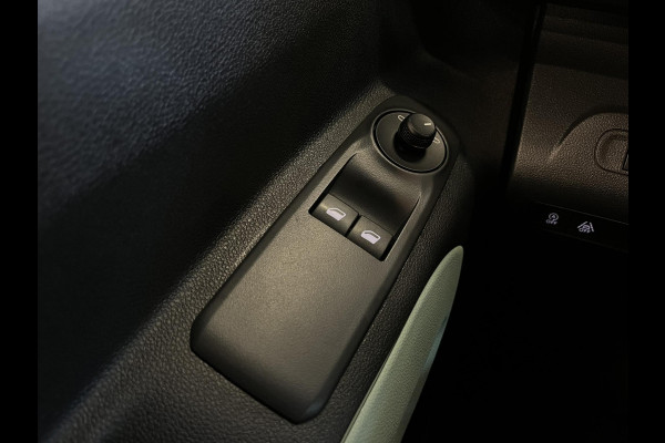 Citroën Berlingo 1.2 PureTech Live 110pk 6-Bak Airco Cruise Control 2 Schuifdeuren Bluetooth Slechts 48000 km!