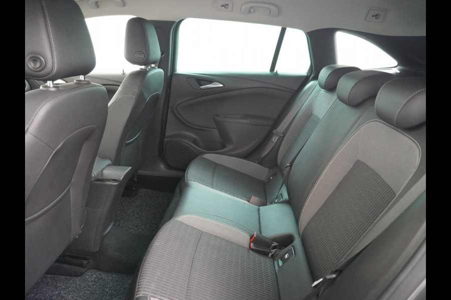 Opel Astra Sports Tourer T 111pk Navi Apple/Android Elek.klep Keyless Lane-dep. CruiseControl Pdc-a+v Ecc Licht-/Zichtpakket Bluetooth Isofix 4xElek.Ramen Mistlampen Usb 16''LM Dealer Onderhouden 1.2 Turbo Business Elegance