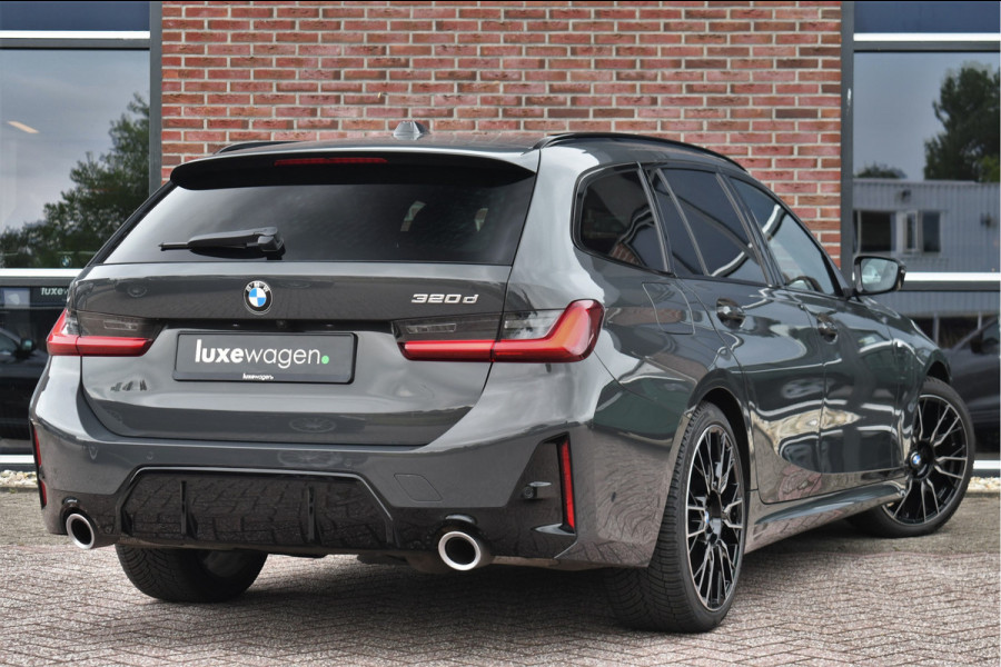 BMW 3 Serie Touring 320d M-Sport Dravit Pano ACC El-zetels Adp-onderstel Adp-LED