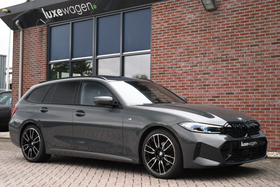 BMW 3 Serie Touring 320d M-Sport Dravit Pano ACC El-zetels Adp-onderstel Adp-LED