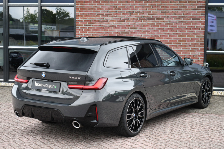 BMW 3 Serie Touring 320d M-Sport Dravit Pano ACC El-zetels Adp-onderstel Adp-LED