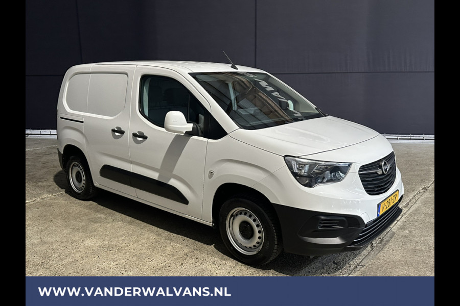 Opel Combo 1.6D 100pk L1H1 Euro6 Airco | 3-Zits | Navigatie | Apple Carplay | Android Auto | Cruisecontrol Trekhaak, Parkeersensoren, Bijrijdersbank
