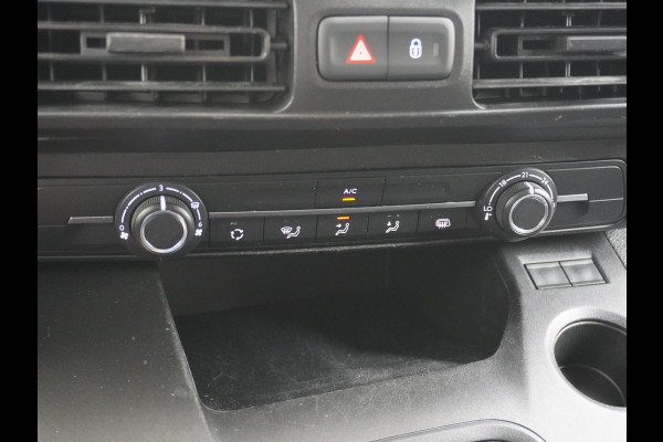 Opel Combo 1.5D L1H1 Navi Apple/Android Airco Pdc SchuifdeurRechts CruiseControl Elek.Ramen Dab Bluetooth Mistlampen Regensensor Aut.Verlichting Volledig Betimmerde Laadbak Edition