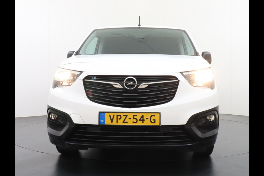 Opel Combo 1.5D L1H1 Navi Apple/Android Airco Pdc SchuifdeurRechts CruiseControl Elek.Ramen Dab Bluetooth Mistlampen Regensensor Aut.Verlichting Volledig Betimmerde Laadbak Edition