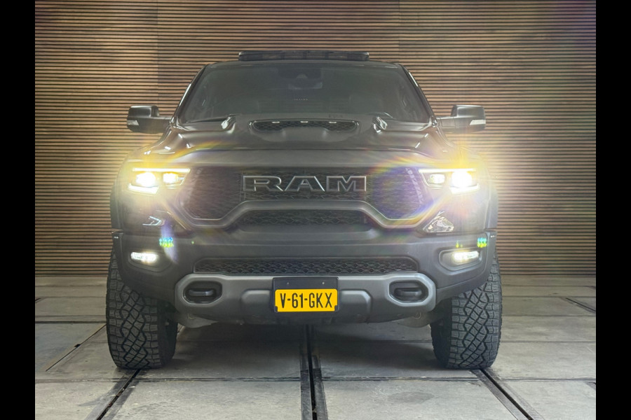 Dodge Ram 1500 6.2 V8 4x4 Crew Cab TRX | 712PK! | Supercharger | LaunchControl | PANO | Nieuwstaat | KANON | incl. Gasinstallatie