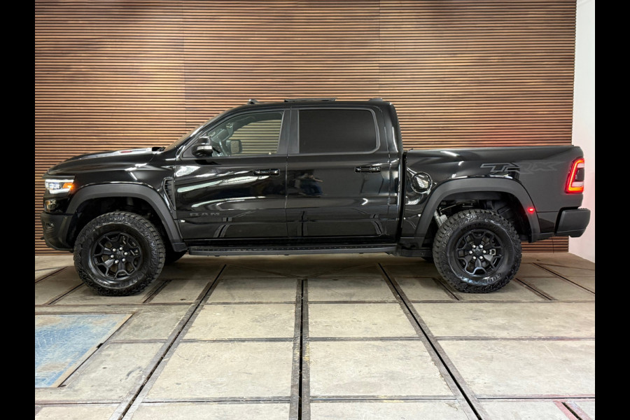 Dodge Ram 1500 6.2 V8 4x4 Crew Cab TRX | 712PK! | Supercharger | LaunchControl | PANO | Nieuwstaat | KANON | incl. Gasinstallatie