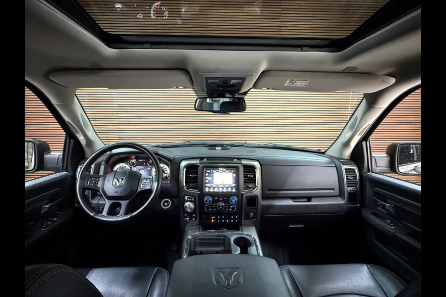 Dodge Ram 1500 5.7 V8 4x4 Crew Cab 5'7 Sport | Full option | Pano | LUCHT | LEDBAR | Hard Cover | Camera | Trekhaak |