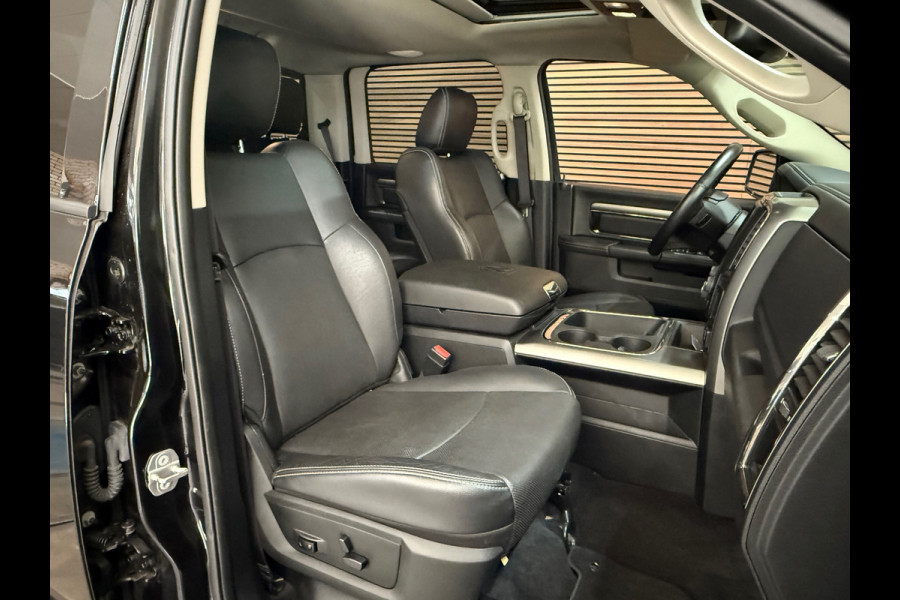 Dodge Ram 1500 5.7 V8 4x4 Crew Cab 5'7 Sport | Full option | Pano | LUCHT | LEDBAR | Hard Cover | Camera | Trekhaak |