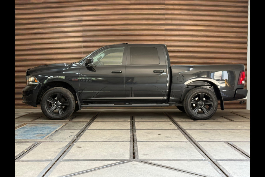 Dodge Ram 1500 5.7 V8 4x4 Crew Cab 5'7 Sport | Full option | Pano | LUCHT | LEDBAR | Hard Cover | Camera | Trekhaak |