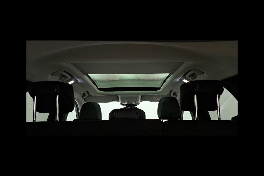 Ford Kuga 2.5 PHEV Titanium 225pk | Driver Assistance pack | Winterpack | Wegklapbare trekhaak | Panoramadak | AGR Stoelen | Technology pack | 18 inch Licht metaal | All Weather Banden