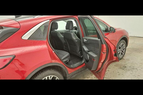 Ford Kuga 2.5 PHEV Titanium 225pk | Driver Assistance pack | Winterpack | Wegklapbare trekhaak | Panoramadak | AGR Stoelen | Technology pack | 18 inch Licht metaal | All Weather Banden