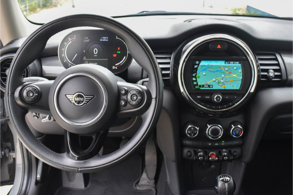 MINI Mini 1.5 Cooper Chili | XENON | CARPLAY | NAVI | KEYLESS | 1e EIGENAAR | NL AUTO