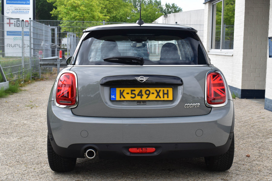 MINI Mini 1.5 Cooper Chili | XENON | CARPLAY | NAVI | KEYLESS | 1e EIGENAAR | NL AUTO