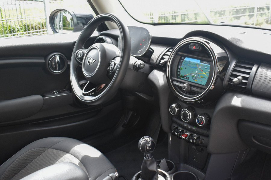 MINI Mini 1.5 Cooper Chili | XENON | CARPLAY | NAVI | KEYLESS | 1e EIGENAAR | NL AUTO