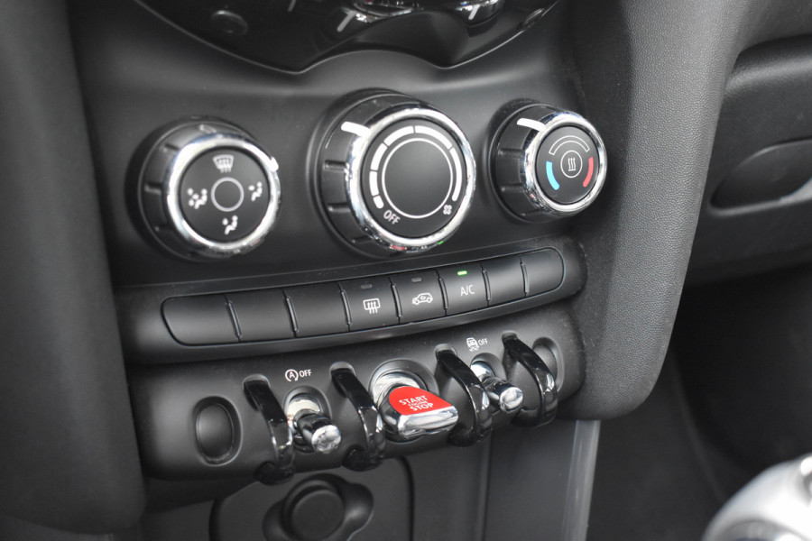 MINI Mini 1.5 Cooper Chili | XENON | CARPLAY | NAVI | KEYLESS | 1e EIGENAAR | NL AUTO