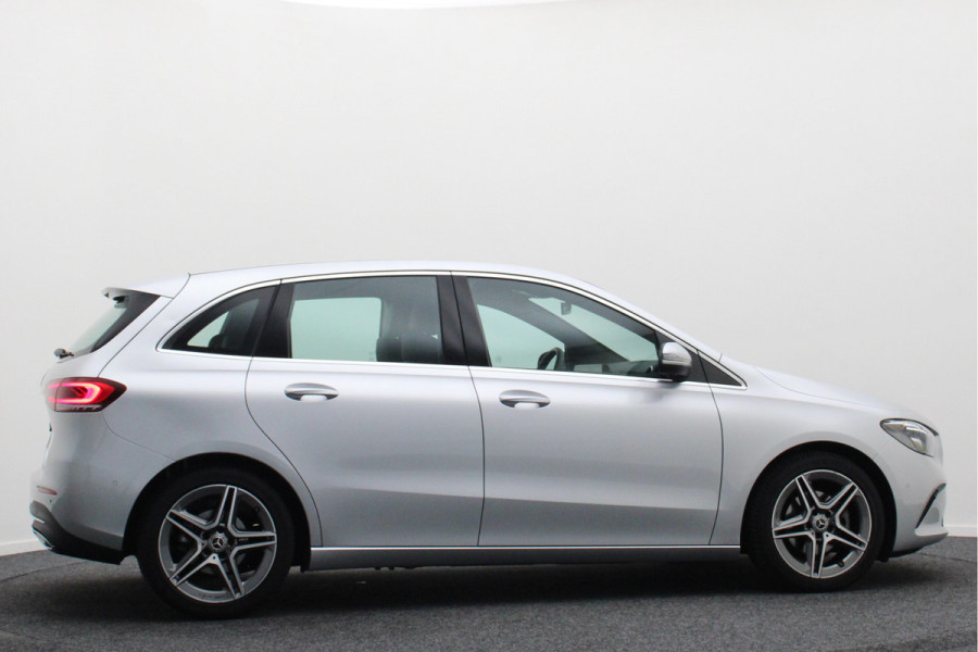Mercedes-Benz B-Klasse 180 Launch Edition AMG Line Automaat Virtual Cockpit, LED, Apple Carplay, Camera, PDC, 18"