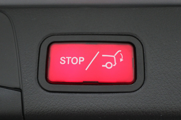 Mercedes-Benz B-Klasse 180 Launch Edition AMG Line Automaat Virtual Cockpit, LED, Apple Carplay, Camera, PDC, 18"
