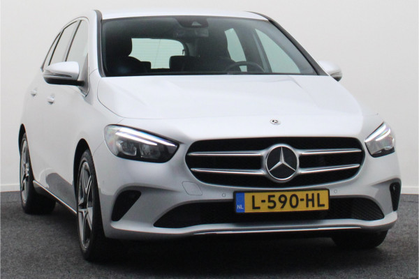 Mercedes-Benz B-Klasse 180 Launch Edition AMG Line Automaat Virtual Cockpit, LED, Apple Carplay, Camera, PDC, 18"