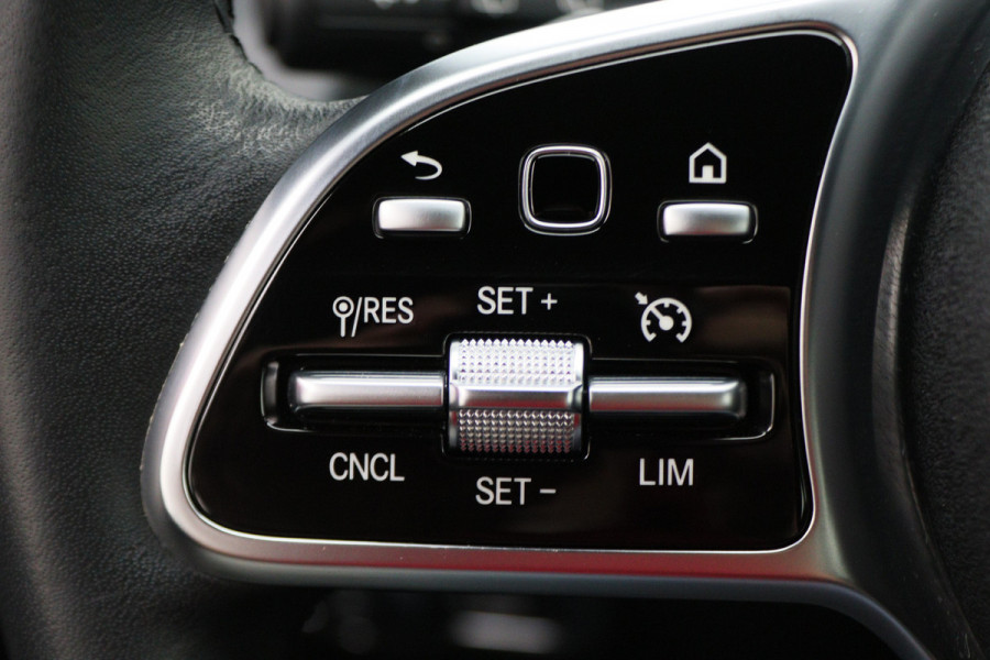 Mercedes-Benz B-Klasse 180 Launch Edition AMG Line Automaat Virtual Cockpit, LED, Apple Carplay, Camera, PDC, 18"