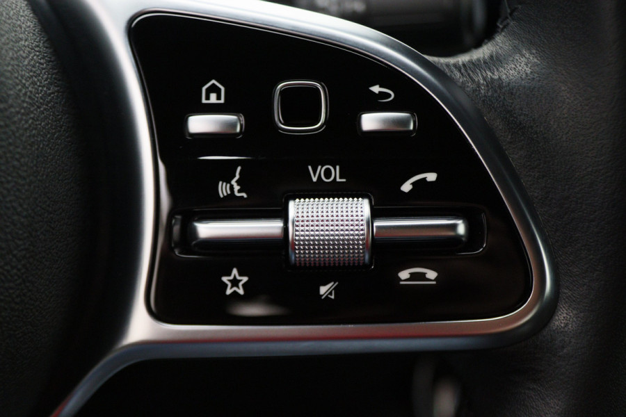 Mercedes-Benz B-Klasse 180 Launch Edition AMG Line Automaat Virtual Cockpit, LED, Apple Carplay, Camera, PDC, 18"