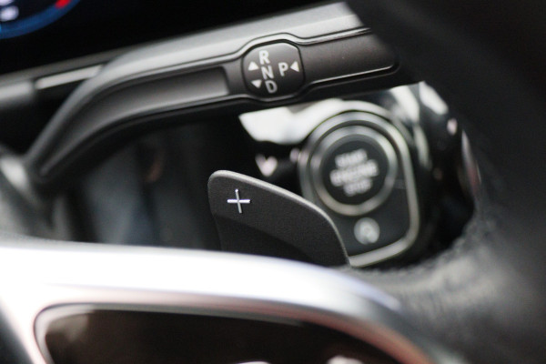 Mercedes-Benz B-Klasse 180 Launch Edition AMG Line Automaat Virtual Cockpit, LED, Apple Carplay, Camera, PDC, 18"