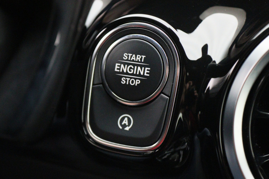 Mercedes-Benz B-Klasse 180 Launch Edition AMG Line Automaat Virtual Cockpit, LED, Apple Carplay, Camera, PDC, 18"