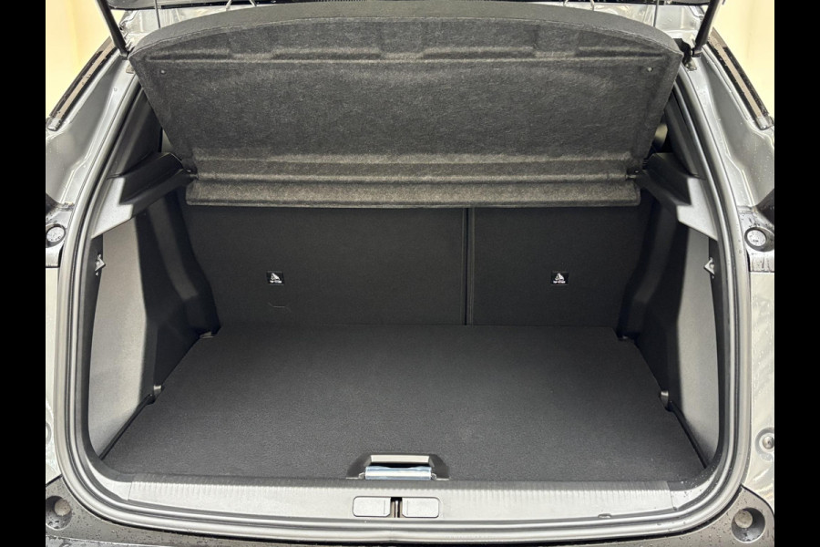 Peugeot 2008 1.2 Hybrid 145 GT Automaat | Elektrisch verstelbare bestuurdersstoel | Stoelverwarming | Massage | 4-seizoensbanden | 360 Camera | Navigatie | Adaptieve cruise control
