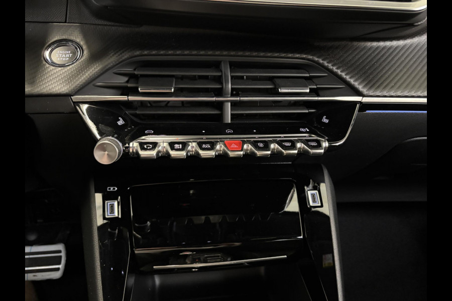 Peugeot 2008 1.2 Hybrid 145 GT Automaat | Elektrisch verstelbare bestuurdersstoel | Stoelverwarming | Massage | 4-seizoensbanden | 360 Camera | Navigatie | Adaptieve cruise control