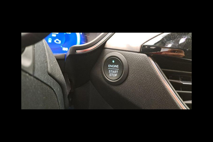 Ford Kuga 2.5 PHEV Titanium 225pk | Driver Assistance Pack | Winterpack | Technology Pack | AGR Stoelen | All Season banden Cross Climate
