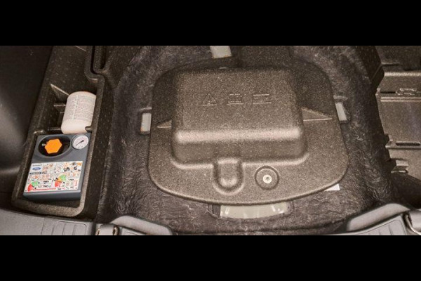Ford Kuga 2.5 PHEV Titanium 225pk | Driver Assistance Pack | Winterpack | Technology Pack | AGR Stoelen | All Season banden Cross Climate