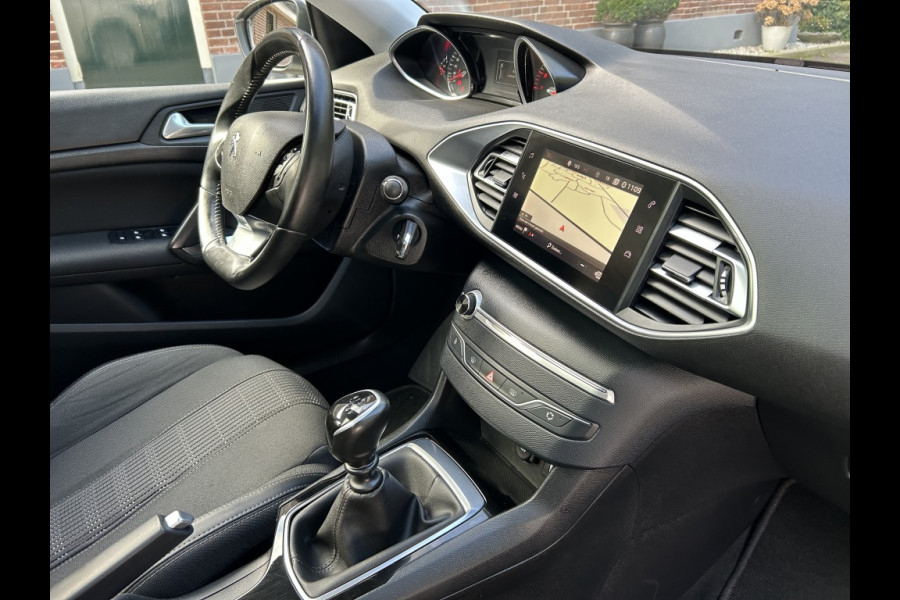 Peugeot 308 SW 1.2 PT Blue L. Ex Panodak, Navi, LMV, 1e Eigenaar