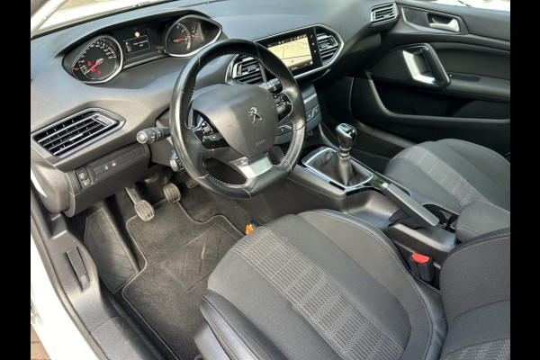 Peugeot 308 SW 1.2 PT Blue L. Ex Panodak, Navi, LMV, 1e Eigenaar