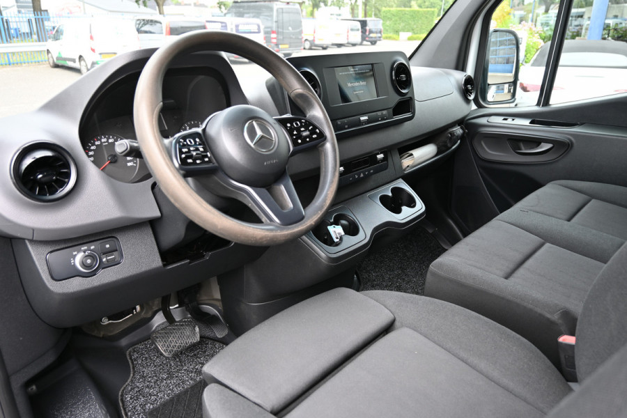 Mercedes-Benz Sprinter 316 CDI L2H1 RWD 3500kg Trekhaak, Led, MBUX met camera, Dodehoek assyst, Brake assyst,