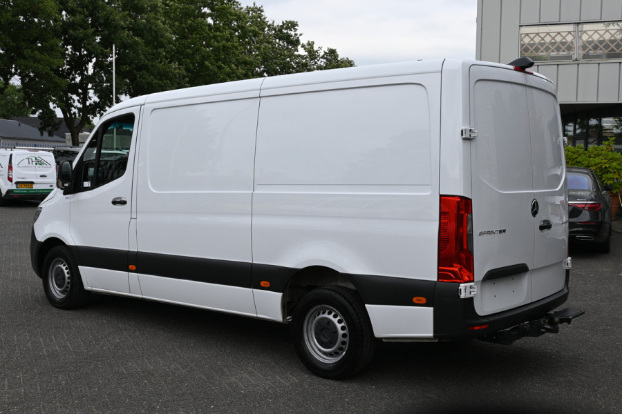 Mercedes-Benz Sprinter 316 CDI L2H1 RWD 3500kg Trekhaak, Led, MBUX met camera, Dodehoek assyst, Brake assyst,