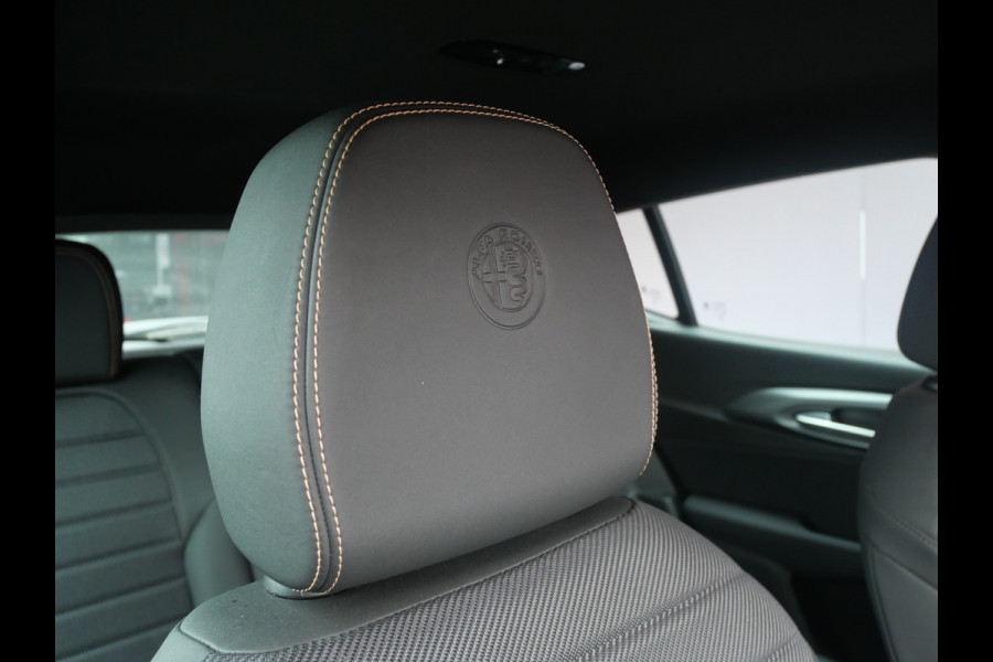 Alfa Romeo Tonale 1.3T PHEV Ti | A.C.C. | LED | ELEK KLEP | CAMERA | 260 PK | BTW-AUTO!!