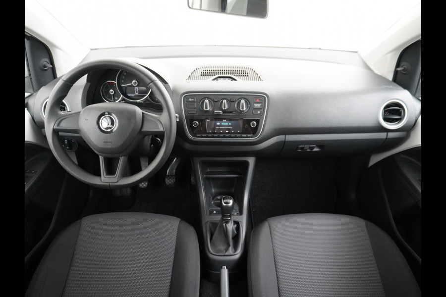Škoda Citigo 1.0 CNG Bifuel Airco CruiseControl 5drs Bluetooth Isofix Greentech Led Aardgas Elek.Ramen Aut.Verlichting Start/Stop DealerOnderhouden Ambition NL-auto! Kosten per 100 km: CNG is goedkoop – bij een prijs van €1,20 per kg kost 100 km slechts €3,60 - €4,20  Belasting slechts 36 euro per maand!!
