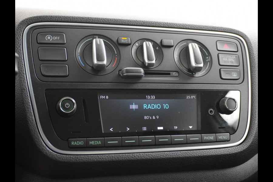 Škoda Citigo 1.0 CNG Bifuel Airco CruiseControl 5drs Bluetooth Isofix Greentech Led Aardgas Elek.Ramen Aut.Verlichting Start/Stop DealerOnderhouden Ambition NL-auto! Kosten per 100 km: CNG is goedkoop – bij een prijs van €1,20 per kg kost 100 km slechts €3,60 - €4,20  Belasting slechts 36 euro per maand!!