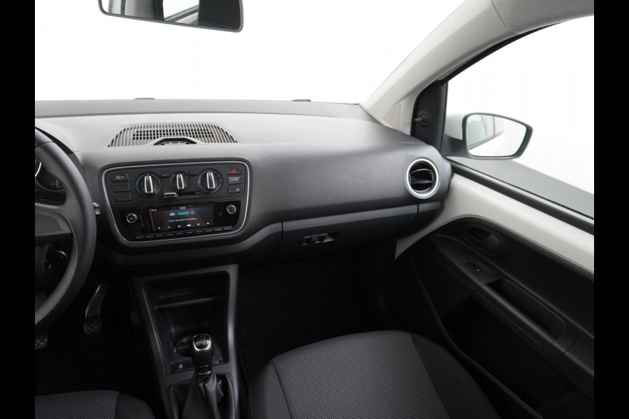 Škoda Citigo 1.0 CNG Bifuel Airco CruiseControl 5drs Bluetooth Isofix Greentech Led Aardgas Elek.Ramen Aut.Verlichting Start/Stop DealerOnderhouden Ambition NL-auto! Kosten per 100 km: CNG is goedkoop – bij een prijs van €1,20 per kg kost 100 km slechts €3,60 - €4,20  Belasting slechts 36 euro per maand!!