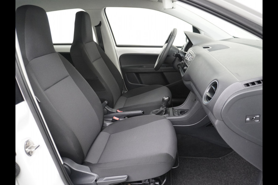 Škoda Citigo 1.0 CNG Bifuel Airco CruiseControl 5drs Bluetooth Isofix Greentech Led Aardgas Elek.Ramen Aut.Verlichting Start/Stop DealerOnderhouden Ambition NL-auto! Kosten per 100 km: CNG is goedkoop – bij een prijs van €1,20 per kg kost 100 km slechts €3,60 - €4,20  Belasting slechts 36 euro per maand!!