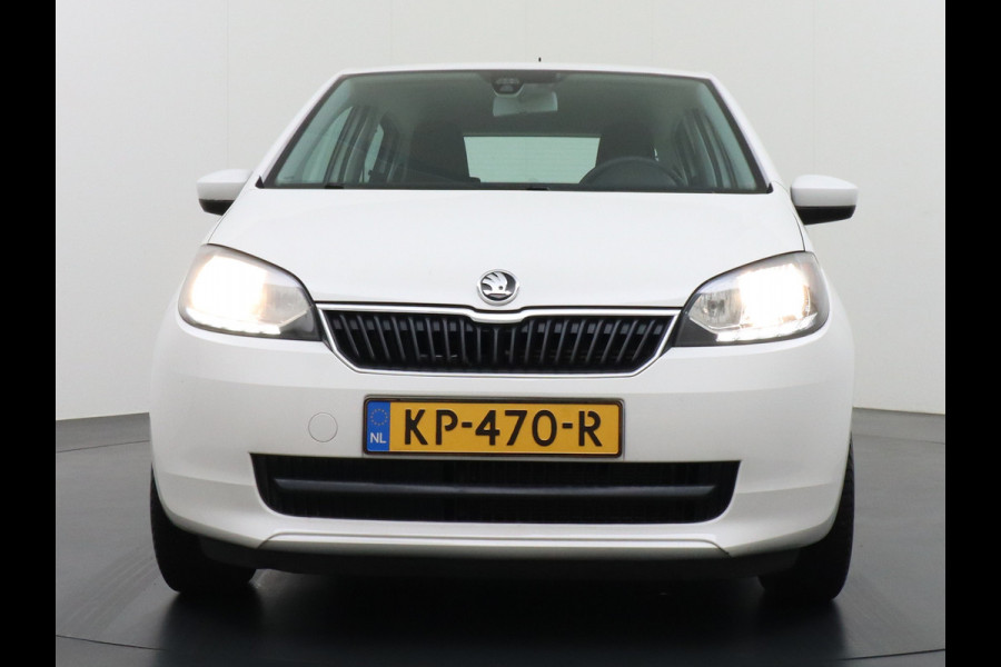 Škoda Citigo 1.0 CNG Bifuel Airco CruiseControl 5drs Bluetooth Isofix Greentech Led Aardgas Elek.Ramen Aut.Verlichting Start/Stop DealerOnderhouden Ambition NL-auto! Kosten per 100 km: CNG is goedkoop – bij een prijs van €1,20 per kg kost 100 km slechts €3,60 - €4,20  Belasting slechts 36 euro per maand!!
