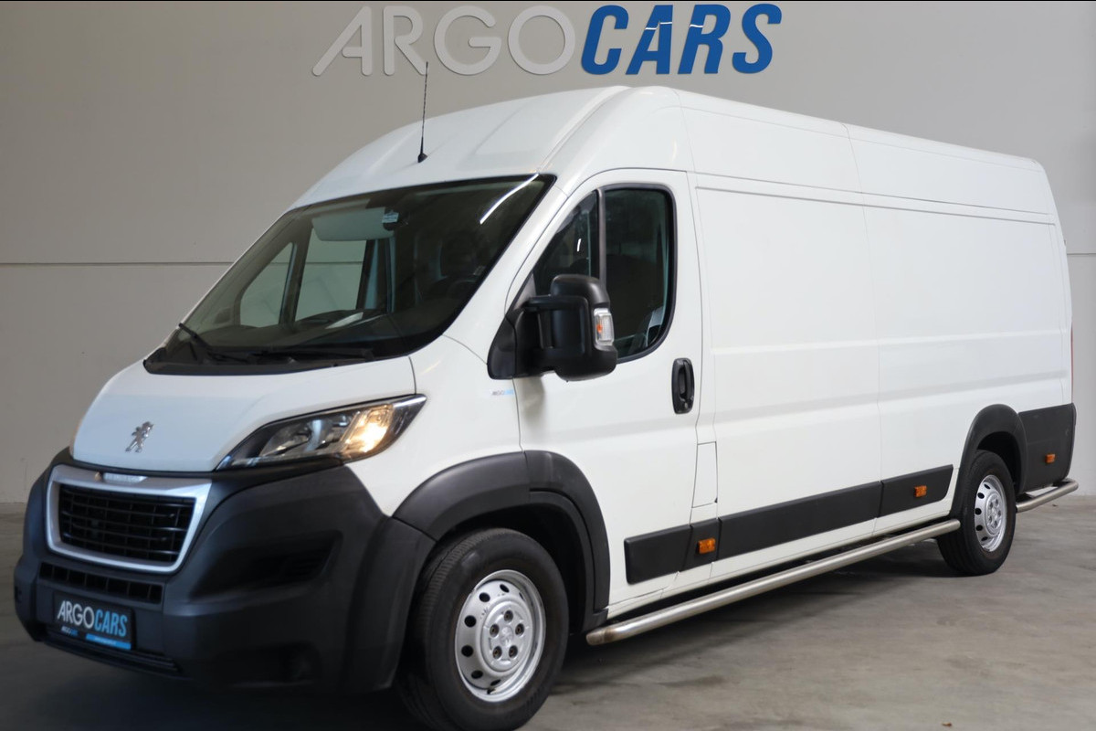 Peugeot Boxer 2.0 blueHDI L4/H2 3 ZITS 435 163PK CAMERA NAVI AIRCO LEASE V/A € 122,- p.m. INRUIL MOGELIJK Peugeot Boxer 2.0 blueHDI L4/H2 3 ZITS 435 163PK CAMERA NAVI AIRCO LEASE V/A € 122,- p.m. INRUIL MOGELIJK