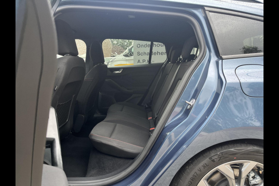 Ford FOCUS Wagon 1.0 EcoBoost Hybrid ST Line 155pk Automaat | Adaptive cruise control | Winter Pack | Dodehoeksensoren | Camera