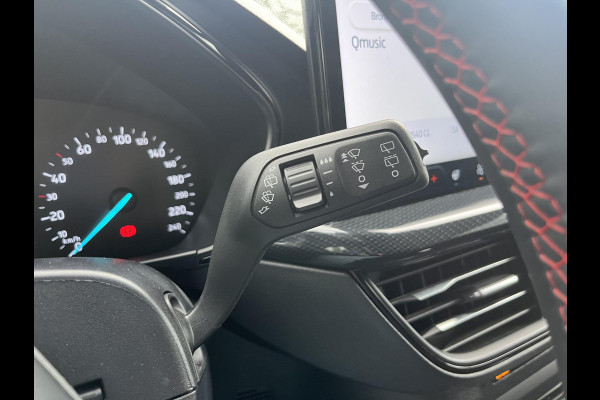 Ford FOCUS Wagon 1.0 EcoBoost Hybrid ST Line 155pk Automaat | Adaptive cruise control | Winter Pack | Dodehoeksensoren | Camera