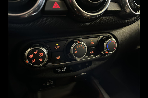 Nissan Juke 1.0 DIG-T Business Edition Climate control Cruise control Parkeersensoren Voorstoelen verwarmd Navigatie Apple Carplay/ Android Auto
