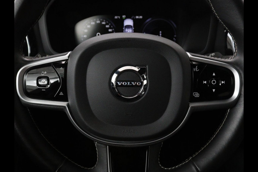 Volvo V60 2.0 T8 Recharge AWD R-Design | Trekhaak | Stoelverwarming | Camera | Harman/Kardon | Adaptive cruise | Memory | Carplay | Navigatie | 19'' lichtmetalen velgen