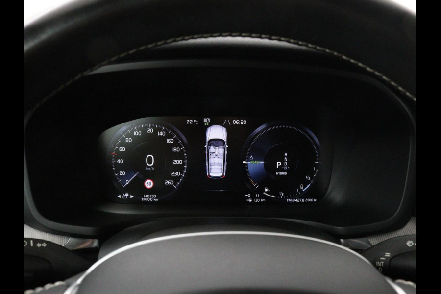 Volvo V60 2.0 T8 Recharge AWD R-Design | Trekhaak | Stoelverwarming | Camera | Harman/Kardon | Adaptive cruise | Memory | Carplay | Navigatie | 19'' lichtmetalen velgen